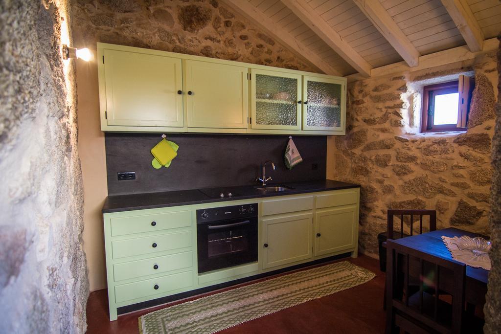 Casas Dos Avos Pension Vale de Cambra Kamer foto